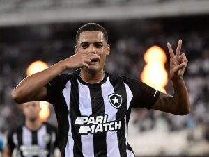Jornalista revela quantia desembolsada pelo Vitória para contratar jovem promessa do Botafogo; veja