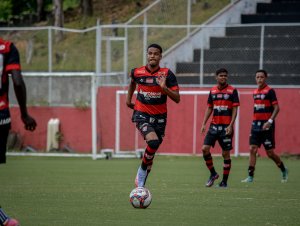   Vitória empata com o Bahia de Feira e perde a liderança do grupo no Baiano Sub-20
