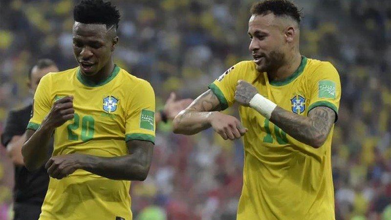 Sem Neymar e com Vini Jr: a lista dos 10 jogadores mais caros do