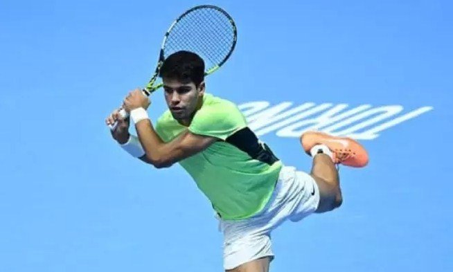 Alcaraz vence 1ª do ATP Finals e se mantém vivo em busca de classificação -  Notícias - Galáticos Online