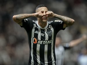 Atlético-MG atropela Cruzeiro, encerra tabu contra rival na Arena MRV