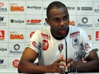 Ex-Vitória quer Joinville focado no título da Copa SC