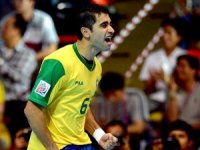 Seleção brasileira decide título do Mundial de Futsal com a Espanha