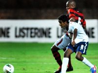 Rafael entra, marca o gol do triunfo e confirma o Bahia na elite