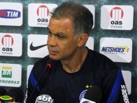 Jorginho pede mais reflexão ao Bahia para 2013