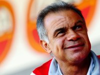 Bahia renova por mais um ano com o técnico Jorginho