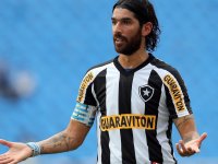 Loco Abreu vai voltar ao Botafogo, mas será novamente emprestado