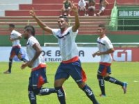  Autor de gol do Bahia de Feira, Rayllan lamentou empate