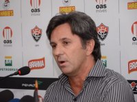   Caio Júnior elogiou participações de Marquinhos e Neto Coruja