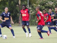Cruzeiro promove estreia de Uelliton e espera por Arthur Maia
