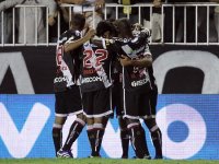 Em jogo de viradas, Vasco vence o Flu e vai a final da Taça Guanabara