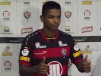 Caio Júnior relaciona 18 jogadores para partida com Botafogo