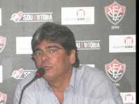 Falcão defende manutenção do projeto da atual diretoria do Vitória