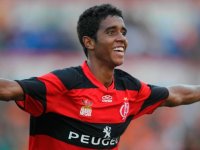 Gabriel ganha a 10 no Flamengo e fala em calibrar pontaria