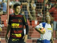 Bahia estaria negociando com ex-lateral do Sport