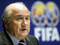 Presidente da Fifa diz que Copa não foi imposta ao Brasil