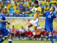 Brasil vence a Itália na Fonte Nova e faz a festa em Salvador