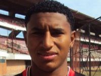  Bahia contrata lateral-direito colombiano Juan Villega