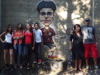 Família de Alex Alves visita o Barradão