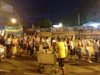 Torcida do Bahia reclama de longas filas na Arena