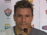 Médico do Vitória revela que Michel não deve enfrentar o Grêmio