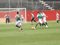Vitória encerra preparação para jogo contra o São Paulo