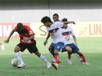 Vitória larga na frente nas semifinais do Baianão Juvenil; Bahia empata