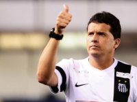 Ainda sonhando com Ney, Santos confirma saída de treinador