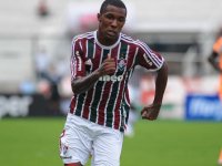 Bahia anuncia contratação de atacante Rhayner
