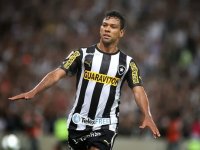 Ex-Bahia brilha e Botafogo se classifica para fase de grupos da Libertadores