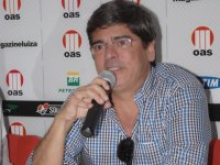 Falcão revela possibilidade de retorno de André Lima