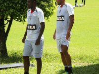 Souza e Hugo treinam na Toca do Leão visando estreia