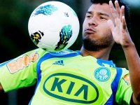 Atacante do Palmeiras já fala como jogador do Vitória