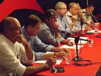 “Não existe crise”, diz Falcão em reunião que aprovou contas de Alexi