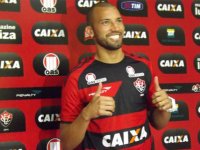 Com Kadu, Vitória divulga relacionados para jogo contra o Cruzeiro