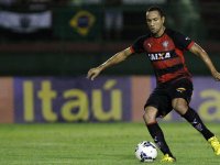   Josa destaca evolução do Vitória em empate contra o Corinthians