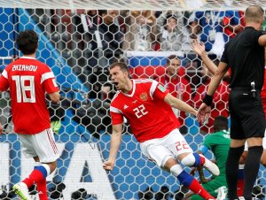 Passou o trator! Rússia goleia a Arábia Saudita por 5 a 0 no jogo de apertura da copa