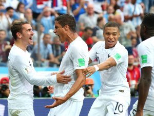 França bate Uruguai, vai à semifinal da Copa e aguarda por Brasil ou Bélgica