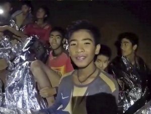 Apesar do convite da Fifa, meninos resgatados na Tailândia não poderão assistir final da Copa