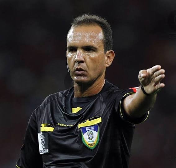 Árbitro goiano comanda jogo entre Ceará e Vitória pela Copa do Brasil -  Notícias - Galáticos Online