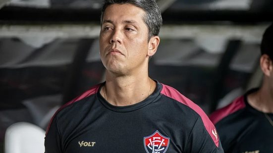 Vitória sofre derrota e entra na zona de rebaixamento - Victor Ferreira/ECV