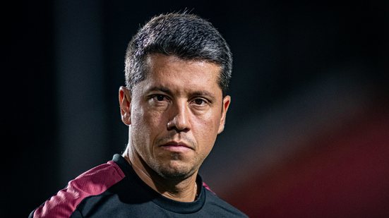 Thiago Carpini prioriza Brasileirão após empate no Barradão - Victor Ferreira/ECV