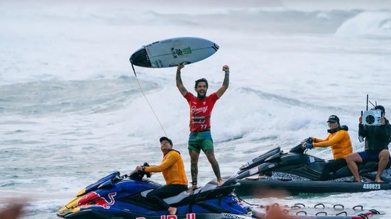 Andrew Shield/World Surf League