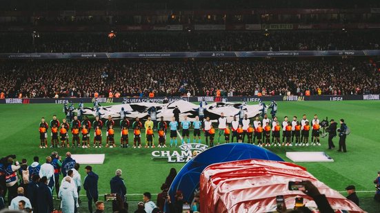 PSG e ONG Combatem Racismo Após Incidente no Emirates - Getty Imagens