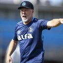 Grêmio planeja reforço na lateral-direita após avaliações