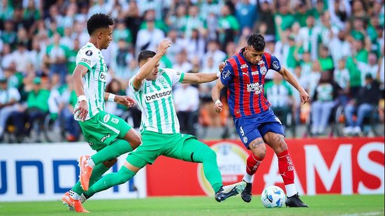 Libertadores: Bahia Perde e Enfrenta Situação Crítica - Letícia Martins/ECB