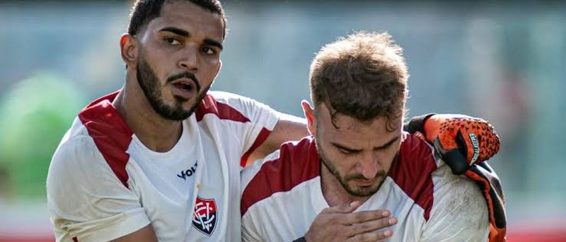 Time da Série A avalia contratação de goleiro do Vitória