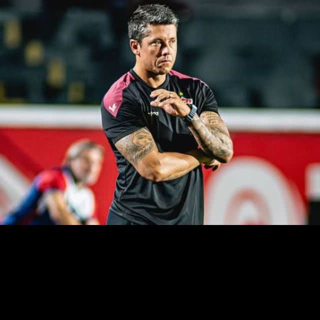 Com jogo importante na semana, Thiago Carpini revela detalhes do planejamento: \u0022Todos devem viajar\u0022