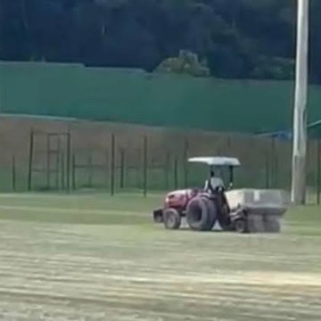 Vitória aproveita paralisação da Copa do Mundo de Clubes para revitalizar gramados do Barradão e da Toca do Leão