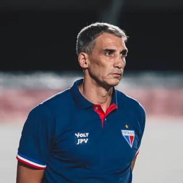 Vojvoda segue no comando do Fortaleza e mantém apoio da diretoria